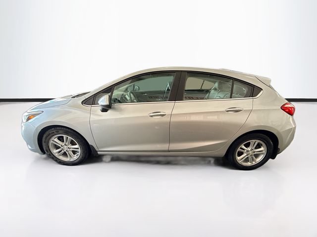 Used 2018 Chevrolet Cruze LT w/ Convenience Package FWD image 9