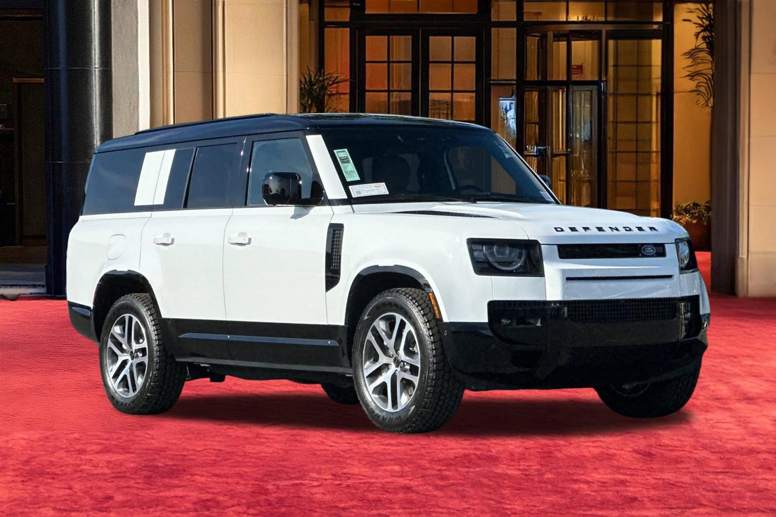 New 2026 Land Rover Defender 130 X-Dynamic SE image 8