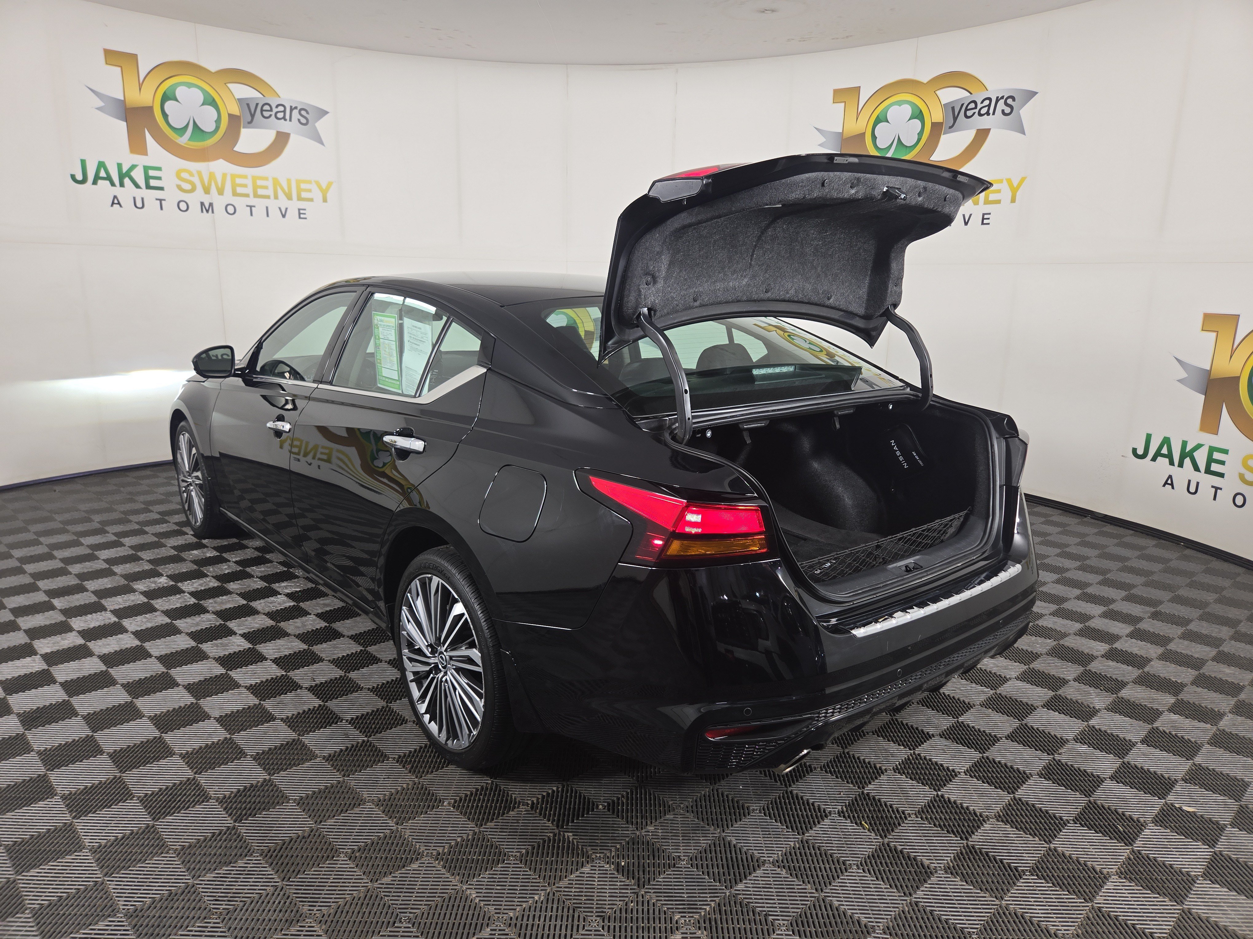 Used 2023 Nissan Altima 2.5 SL AWD/4WD image 32