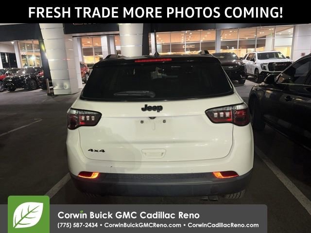Used 2018 Jeep Compass Latitude image 3