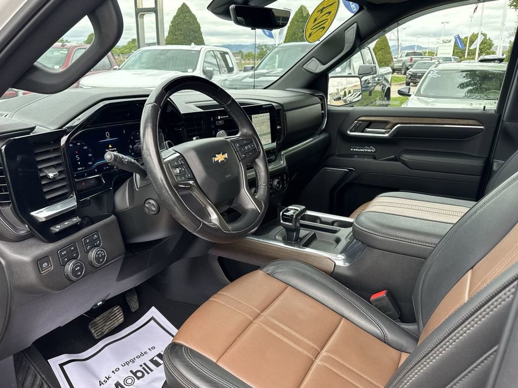 Certified 2024 Chevrolet Silverado 1500 High Country AWD/4WD image 13