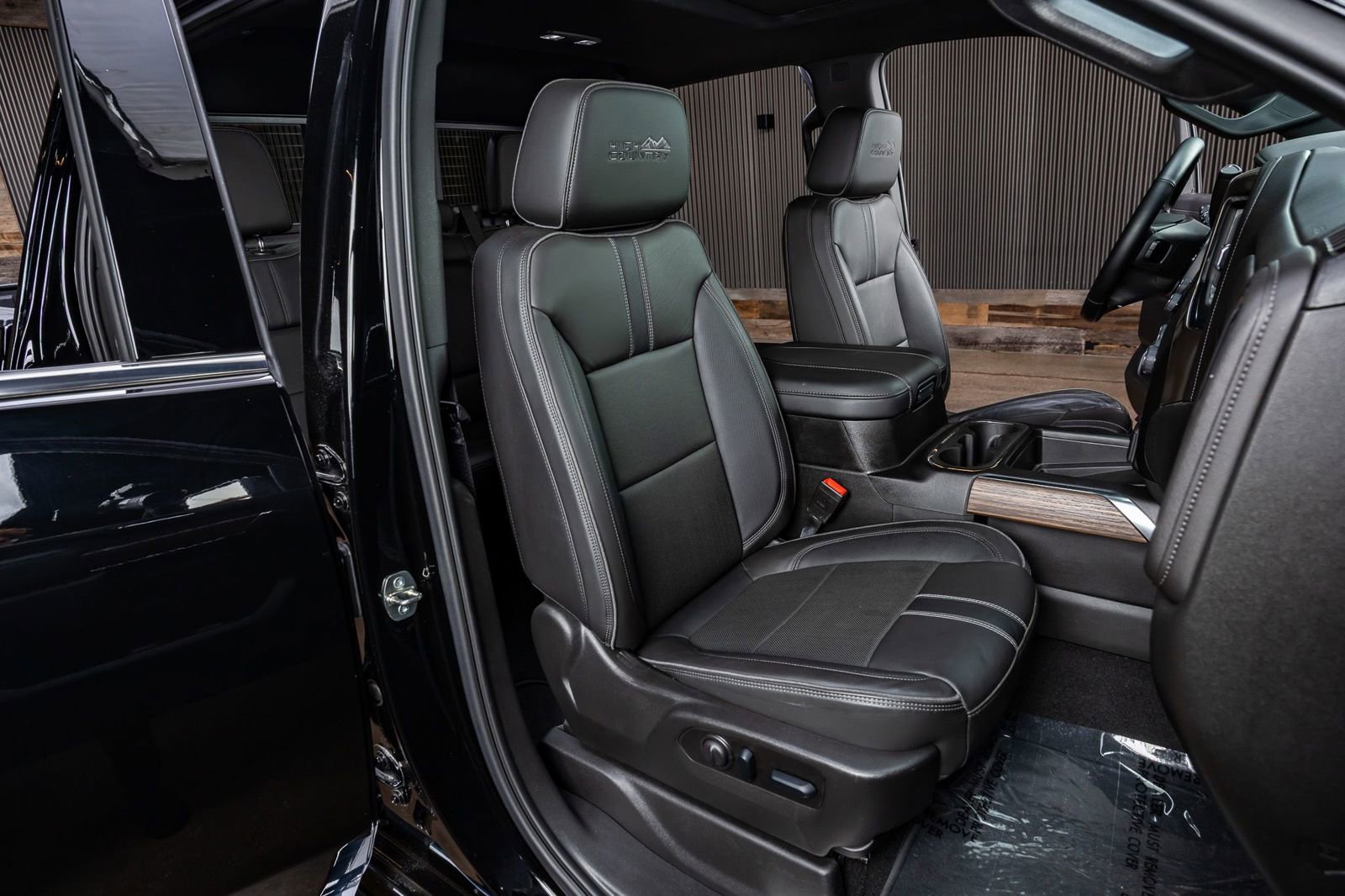 Used 2023 Chevrolet Silverado 3500 High Country w/ Z71 Off-Road Package image 30