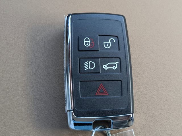 New 2026 Land Rover Range Rover SE AWD/4WD image 32