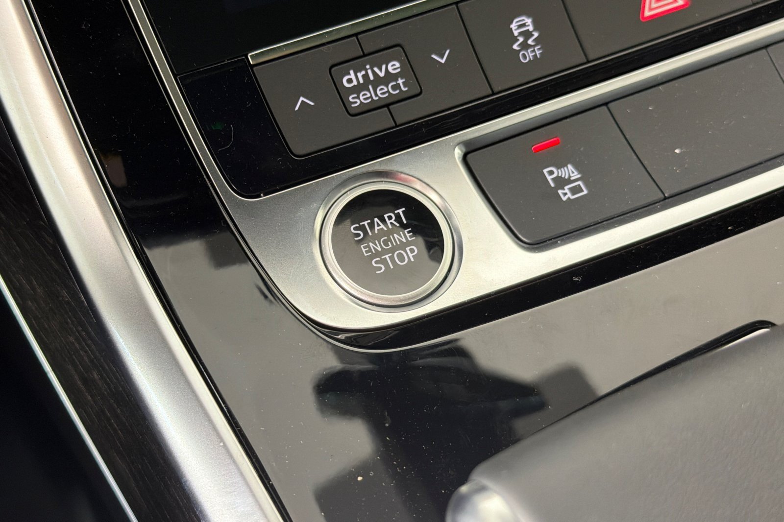 New 2026 Audi Q7 2.0T Premium AWD/4WD image 22