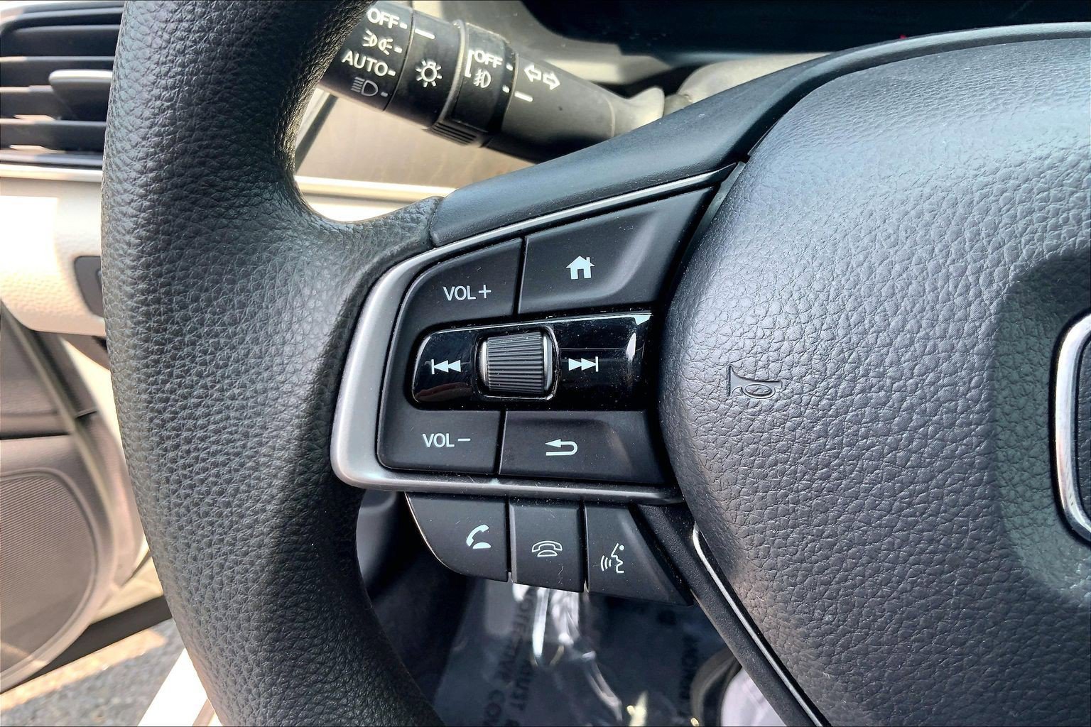 Used 2020 Honda Accord EX image 18