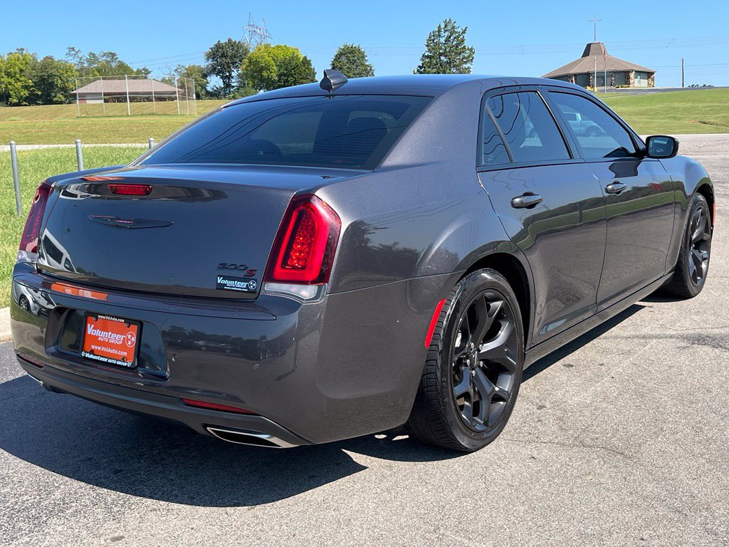 Used 2021 Chrysler 300 S RWD image 11