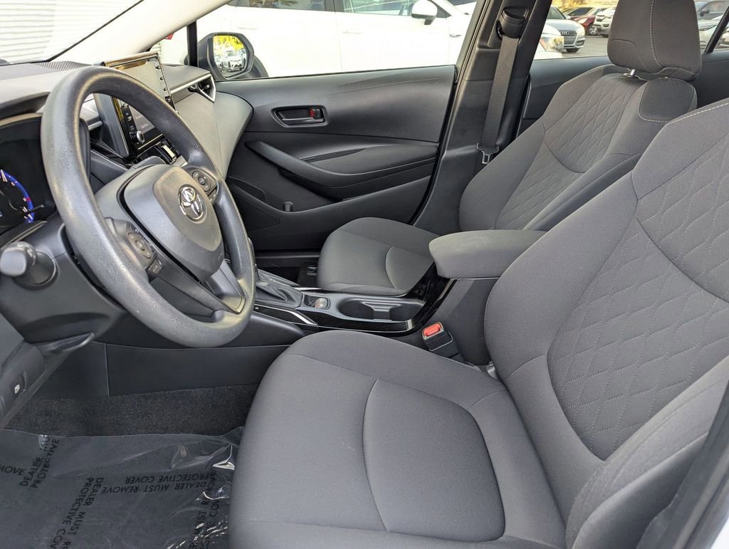 Used 2022 Toyota Corolla LE image 14