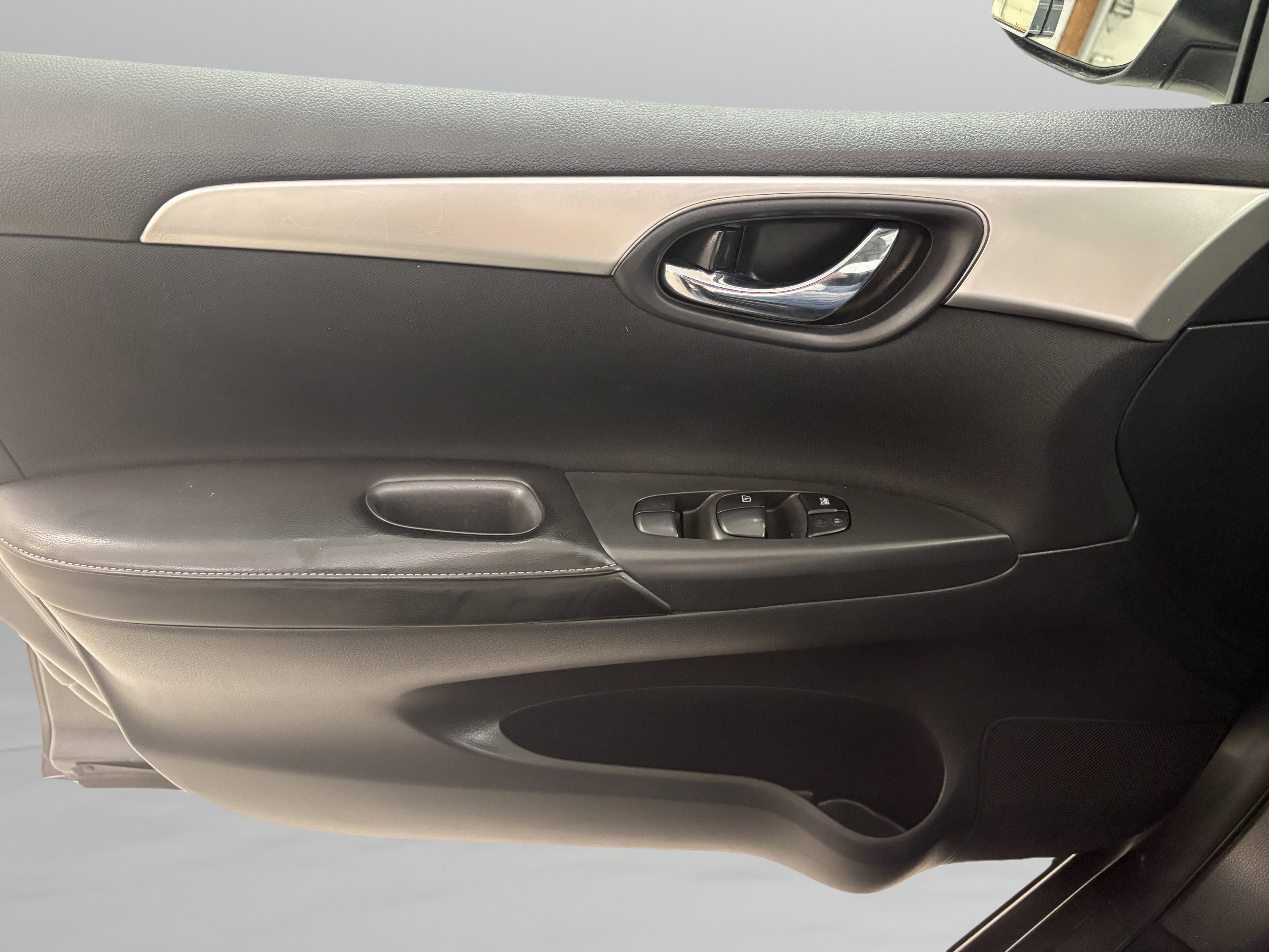 Used 2019 Nissan Sentra S image 22