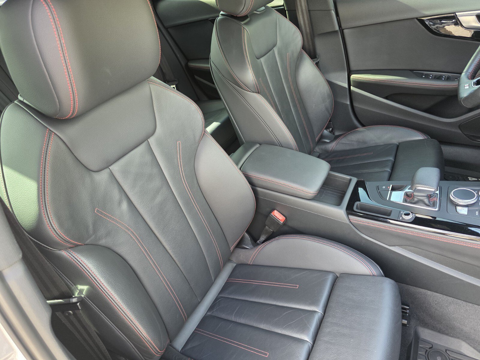 Used 2019 Audi A4 2.0T Premium Plus w/ Premium Plus Package AWD/4WD image 28