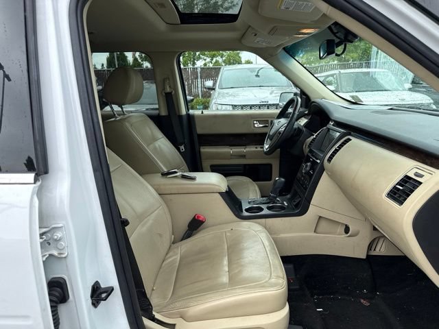 Used 2018 Ford Flex Limited w/ Equipment Group 303A AWD/4WD image 9