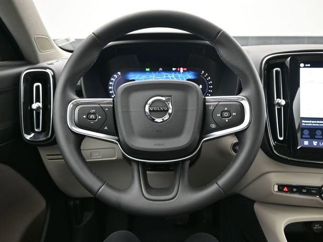 Used 2023 Volvo XC40 B5 Plus w/ Protection Package Premier AWD/4WD image 25