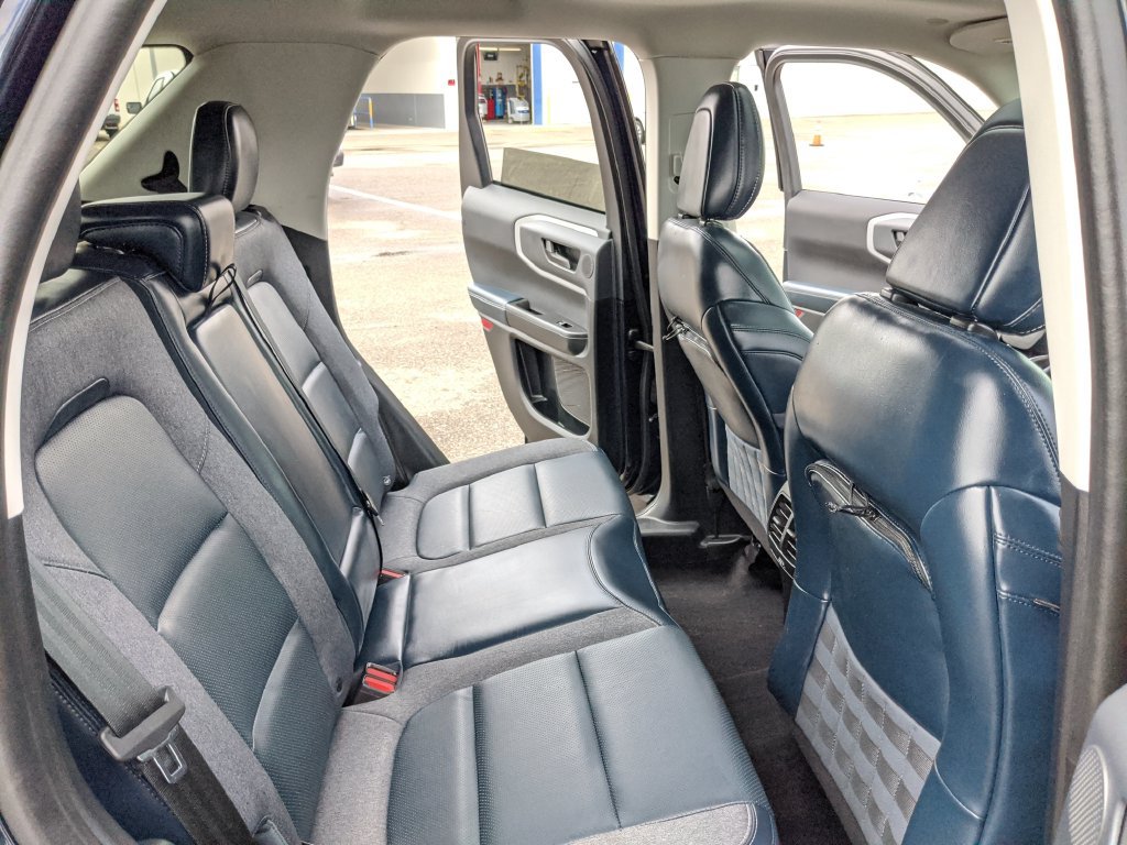 Certified 2021 Ford Bronco Sport Outer Banks w/ Outer Banks Package AWD/4WD image 19