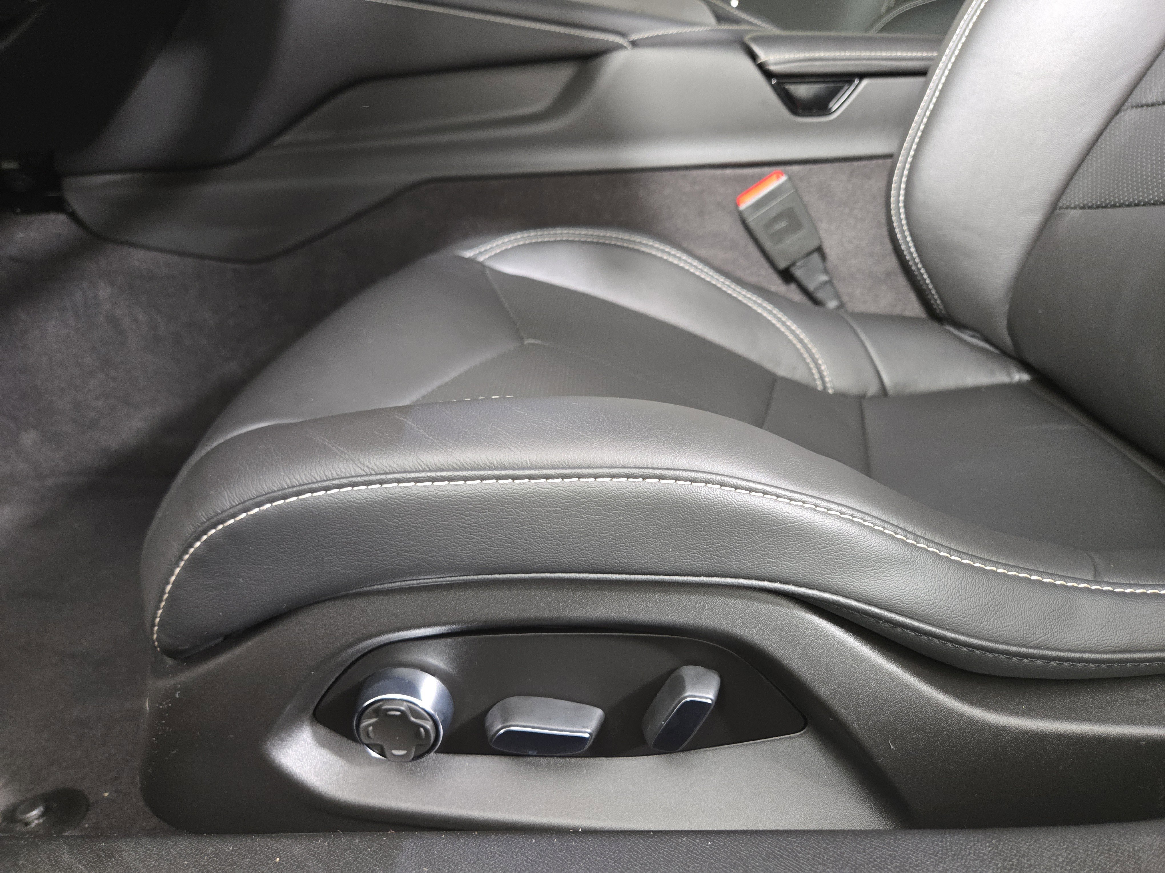 Certified 2023 Chevrolet Corvette Stingray Preferred Cpe w/ 2LT image 32