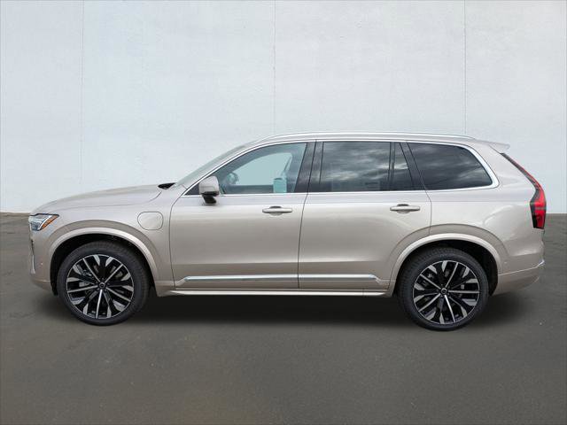 New 2026 Volvo XC90 T8 Plus image 3