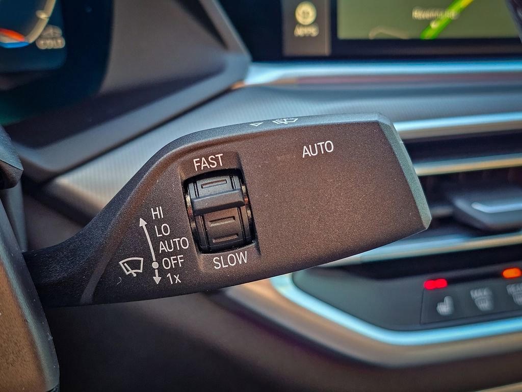 Used 2023 BMW X6 xDrive40i w/ Premium Package image 21