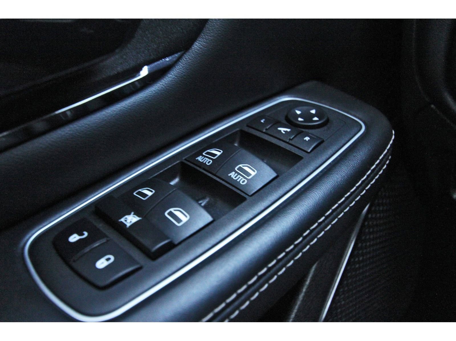 Used 2024 RAM 1500 Limited w/ Body Color Bumper Group image 20