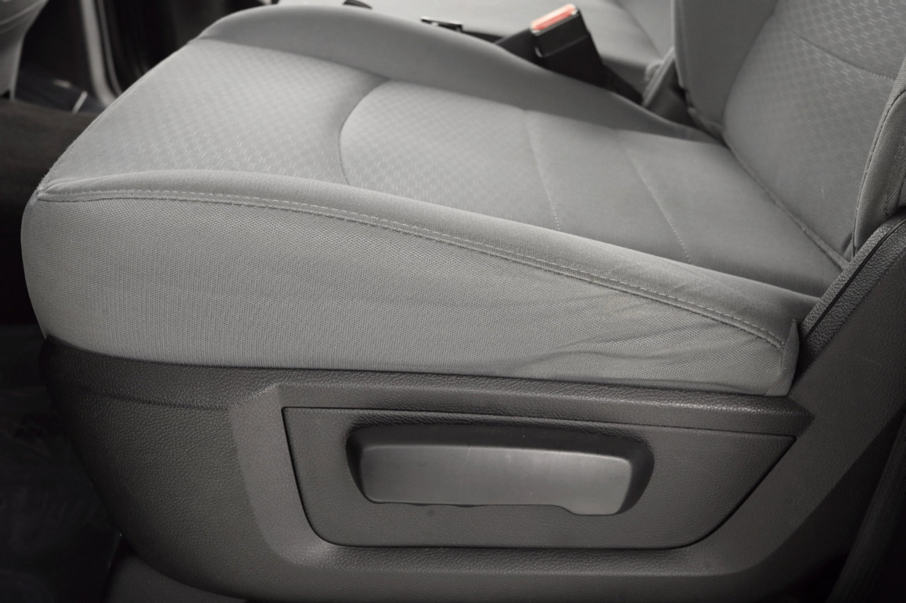 Used 2017 RAM 1500 ST w/ SXT Appearance Group image 25