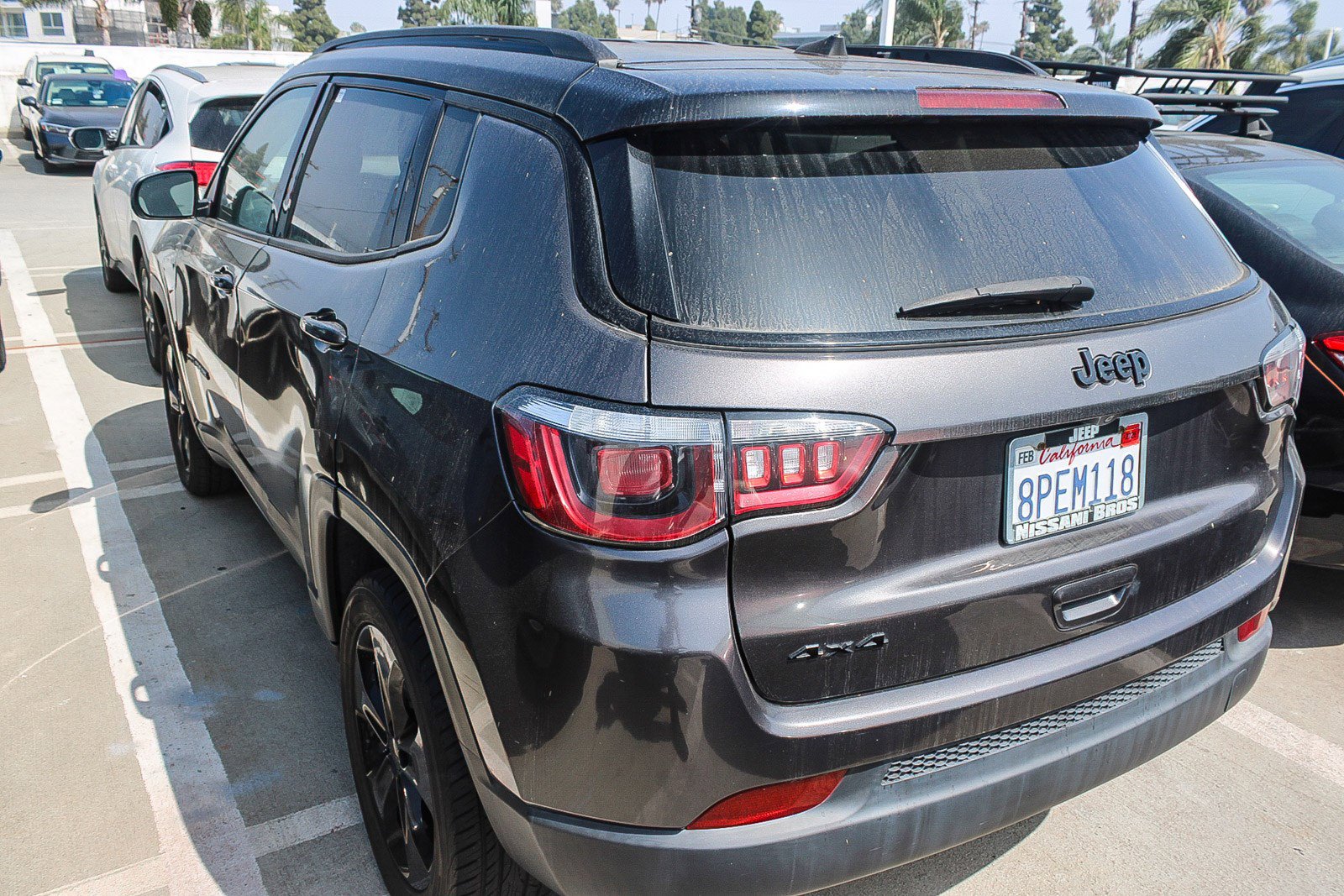 Used 2020 Jeep Compass Latitude AWD/4WD image 12