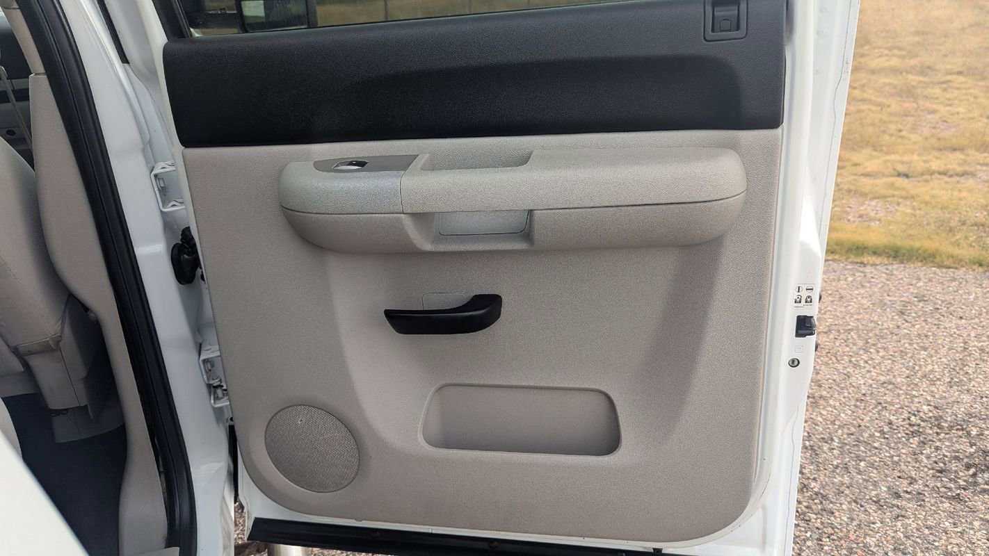 Used 2007 Chevrolet Silverado 2500 LT w/ 1LT Convenience Package image 17