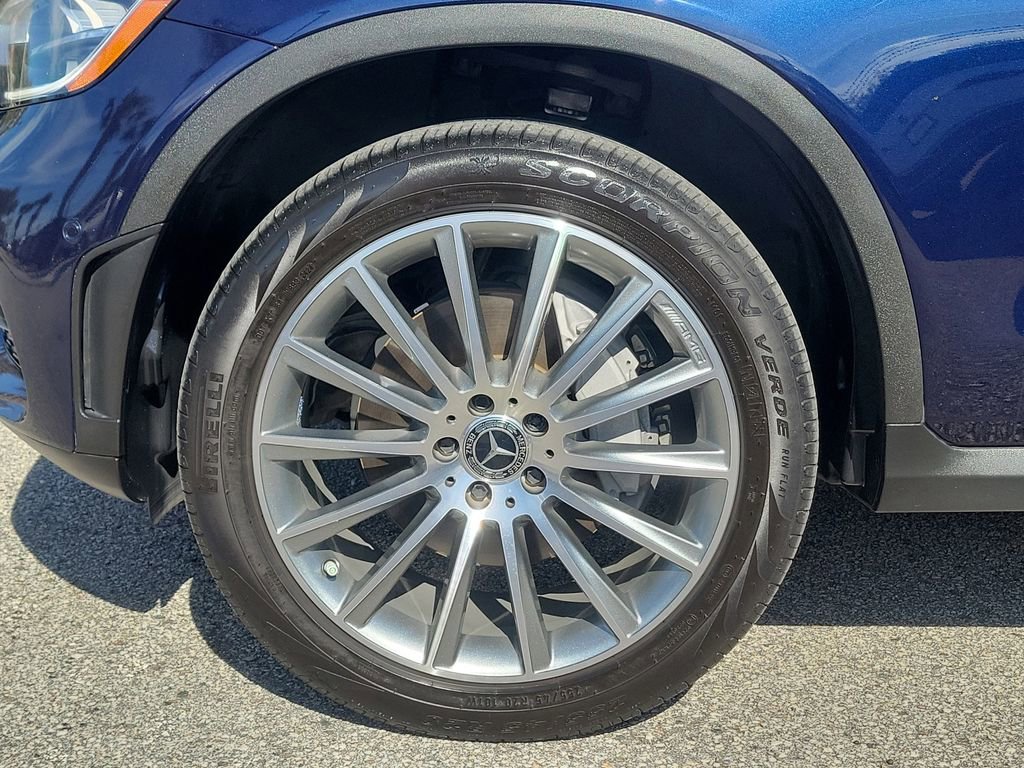 Used 2021 Mercedes-Benz GLC 300 image 6