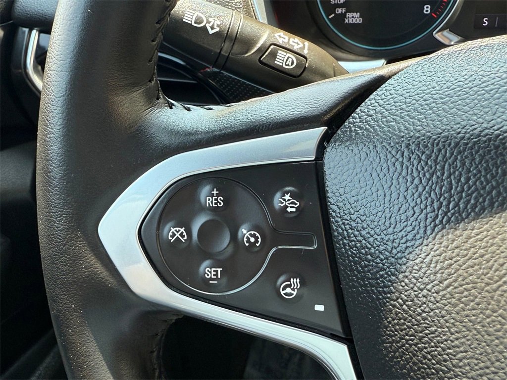 Used 2022 Chevrolet Traverse RS image 18