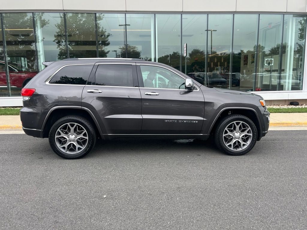 Used 2020 Jeep Grand Cherokee Overland AWD/4WD image 9