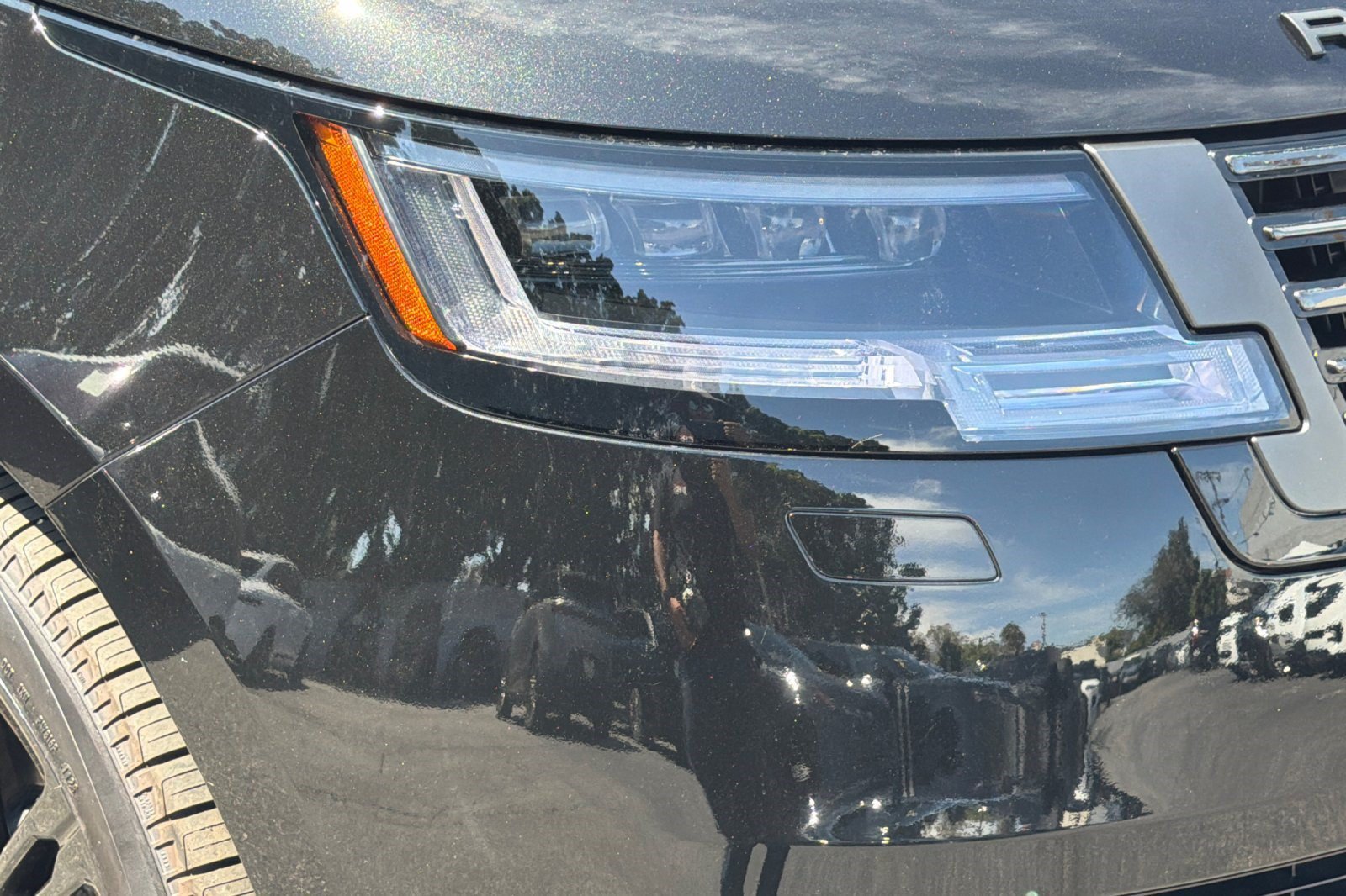 New 2026 Land Rover Range Rover SV AWD/4WD image 12