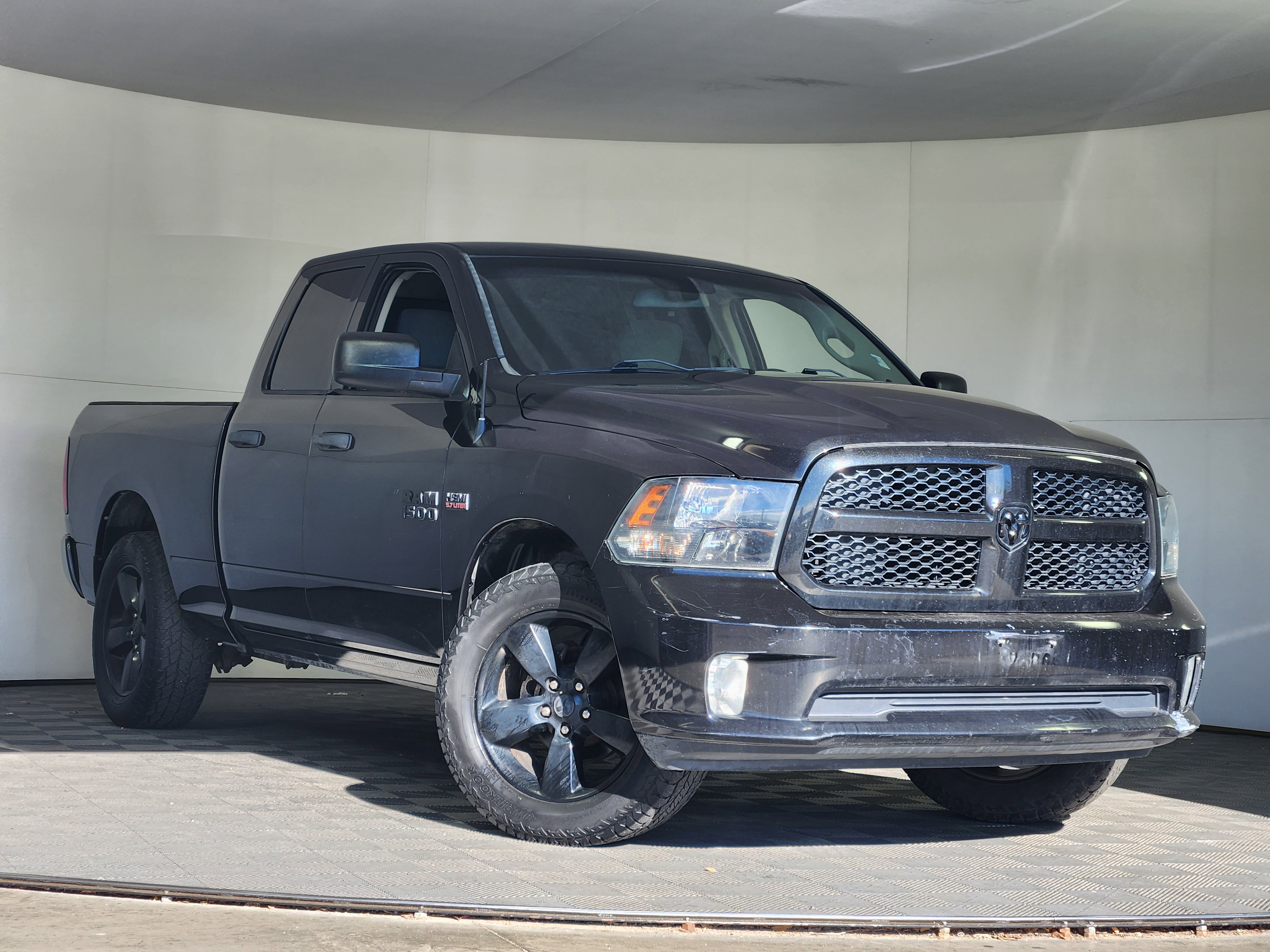 Used 2016 RAM 1500 Express w/ Black Ram 1500 Express Group image 1