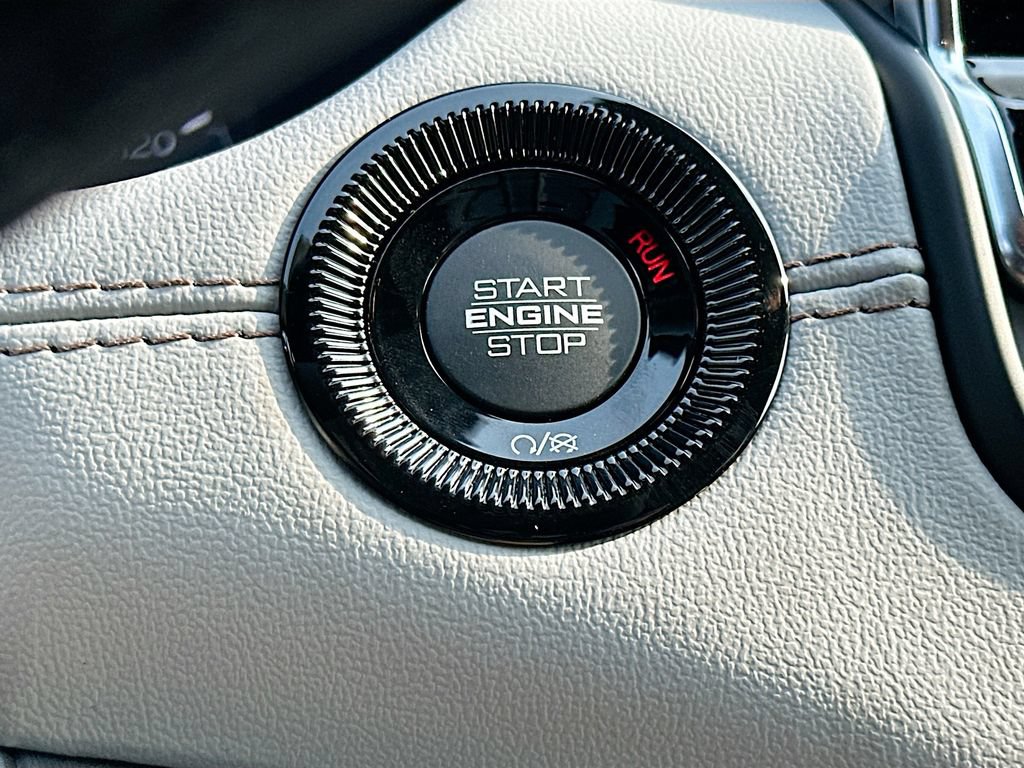 New 2026 Jeep Compass Limited AWD/4WD image 18