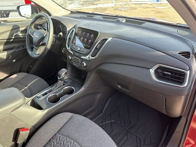 Used 2024 Chevrolet Equinox LT image 30