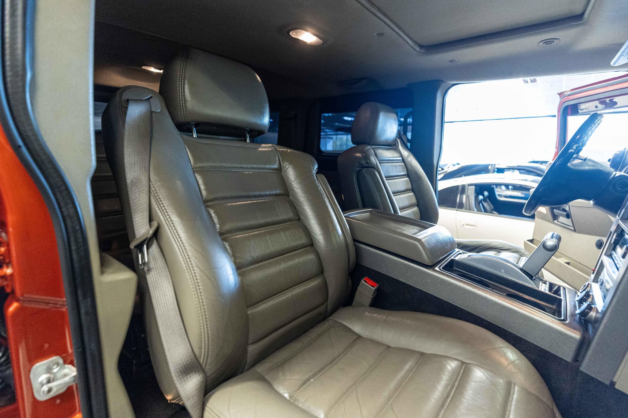 Used 2003 HUMMER H2 w/ Preferred Equipment Group AWD/4WD image 13