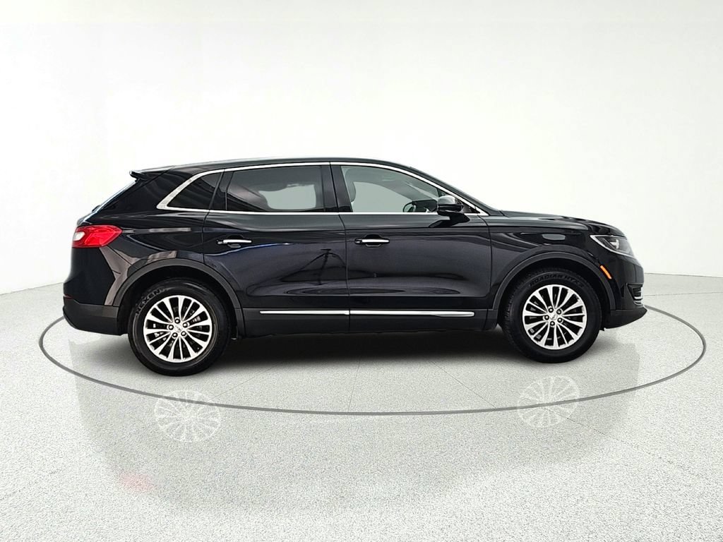 Used 2016 Lincoln MKX Select w/ Select Plus Package AWD/4WD image 8