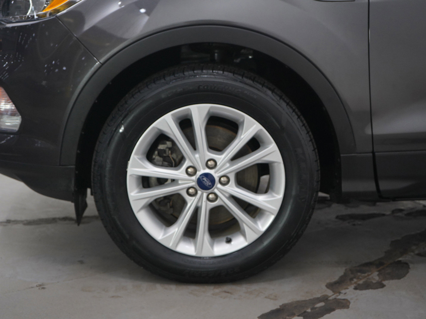 Used 2018 Ford Escape SE image 30