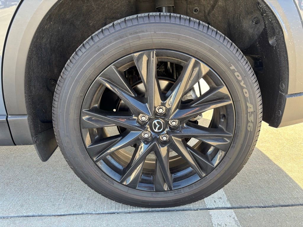 Used 2025 MAZDA CX-5 Carbon Edition image 11