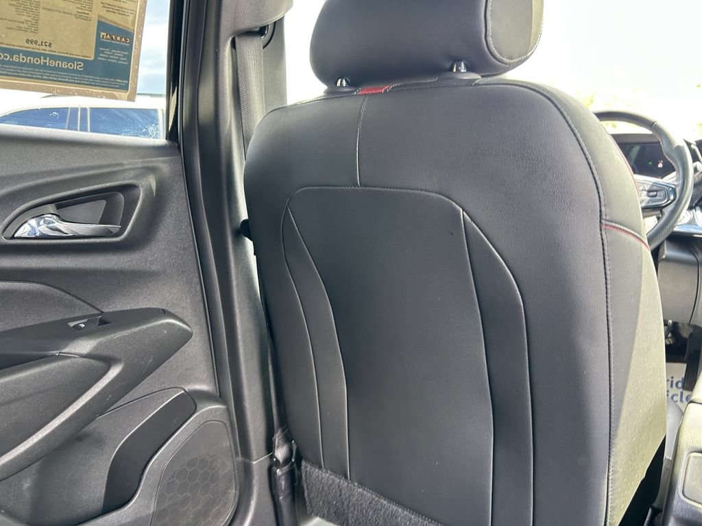 Used 2024 Chevrolet Trax RS w/ Sunroof Package FWD image 20