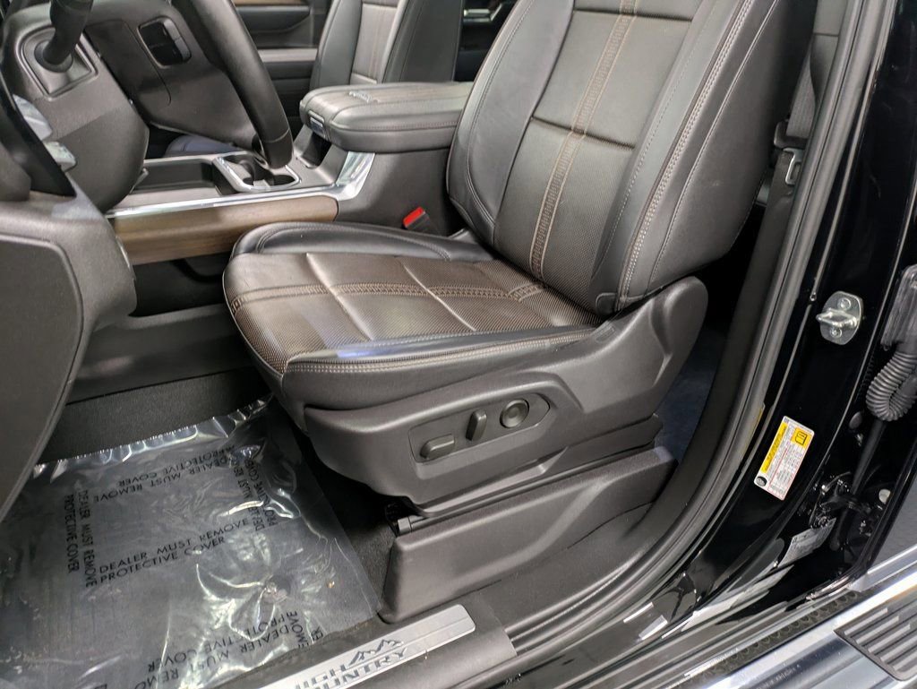 Used 2024 Chevrolet Silverado 3500 High Country w/ High Country Premium Package image 11