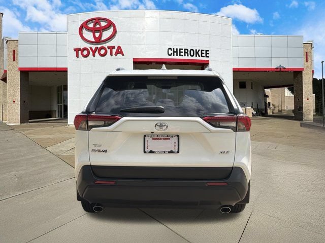 Used 2024 Toyota RAV4 XLE FWD image 6