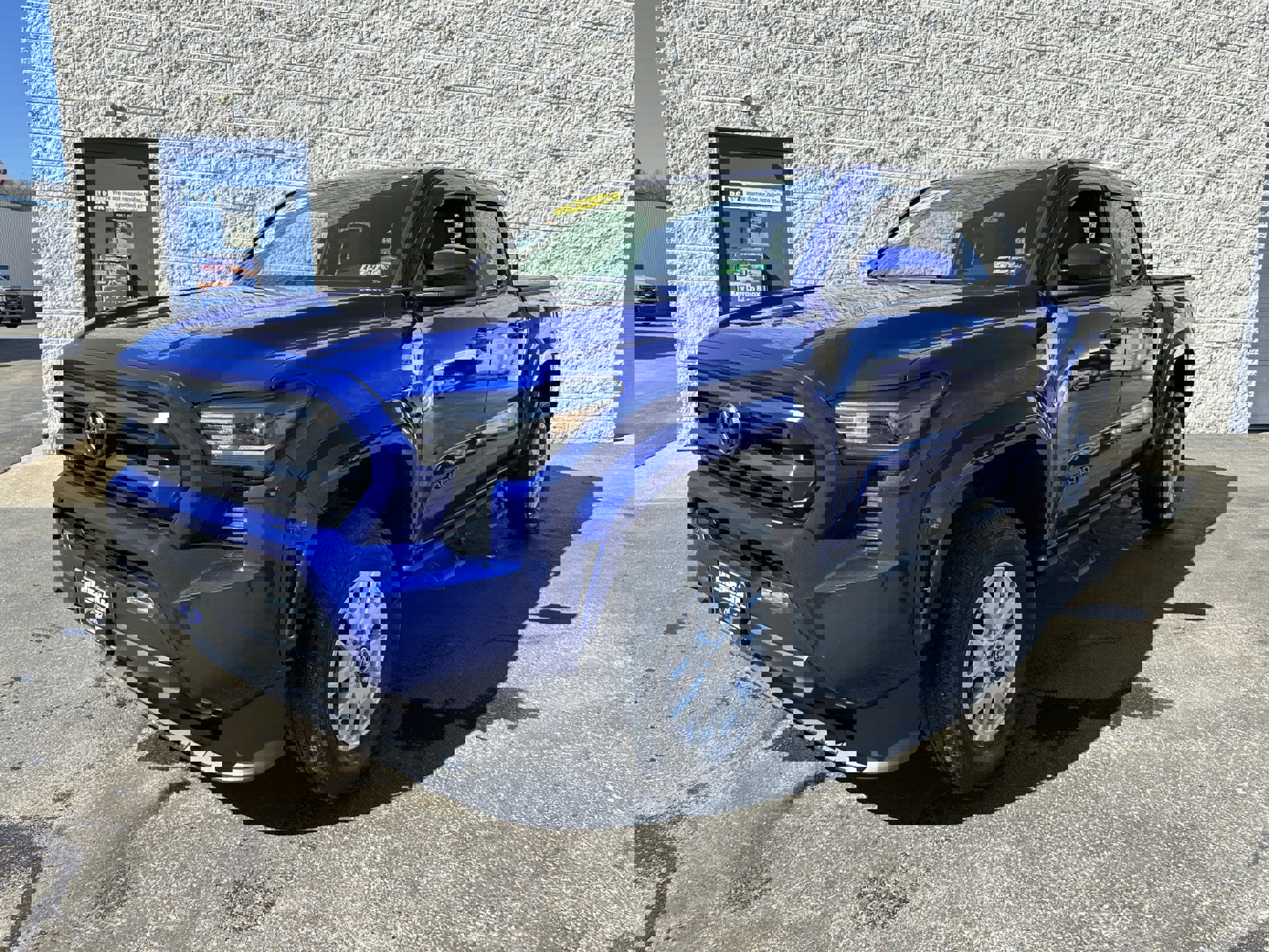 Used 2025 Toyota Tacoma SR5