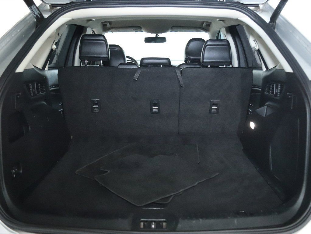 Used 2018 Ford Edge Titanium image 30