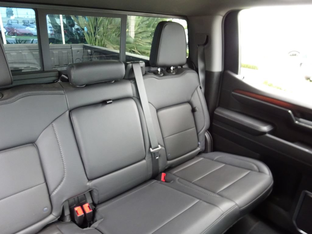 Certified 2025 GMC Sierra 1500 Denali w/ Denali Reserve Package AWD/4WD image 19