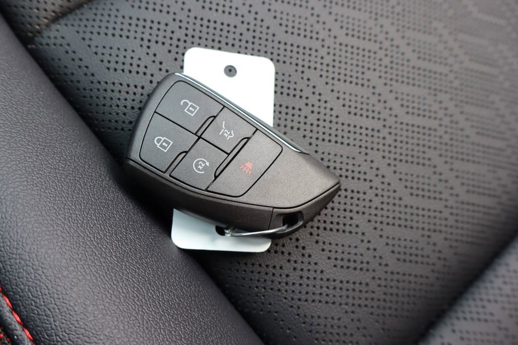 New 2026 Chevrolet Equinox RS w/ Convenience Package III FWD image 31