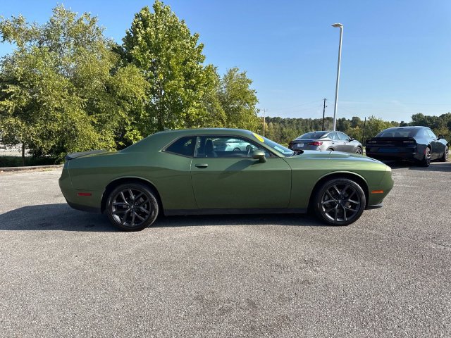 Used 2022 Dodge Challenger SXT w/ Plus Package RWD image 4