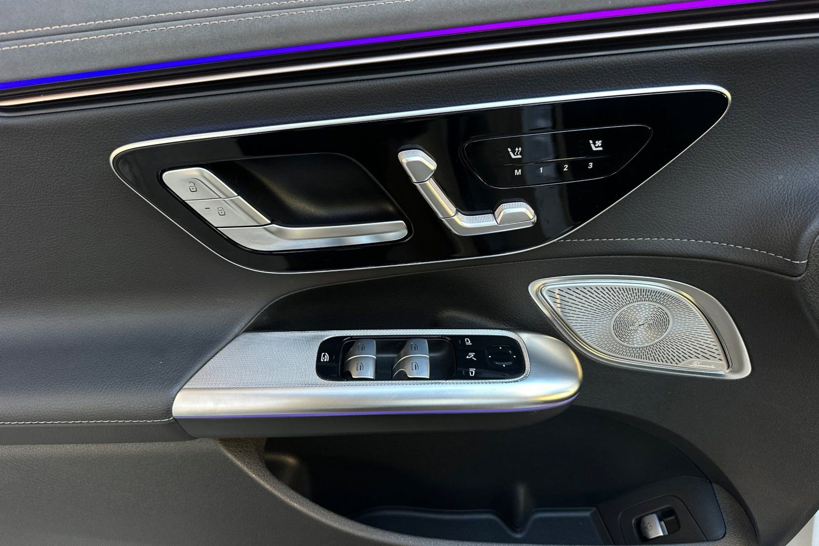 Certified 2023 Mercedes-Benz EQE 350+ 4MATIC Sedan w/ Exclusive Trim Package image 27