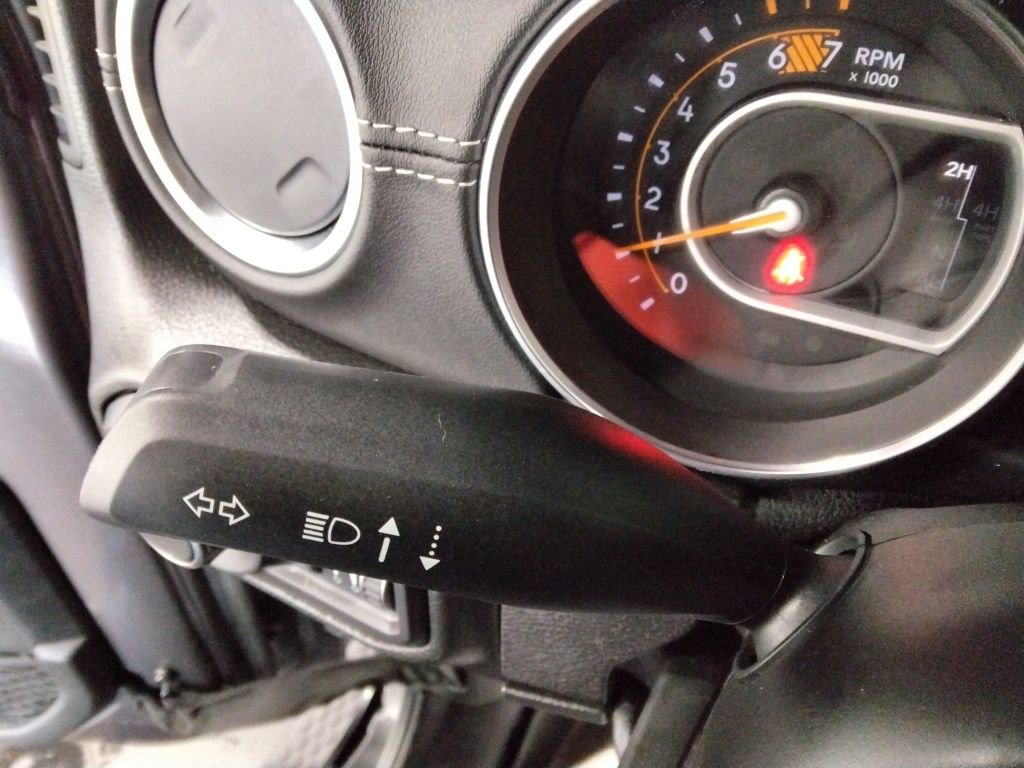 Used 2021 Jeep Wrangler Unlimited Sahara w/ Uconnect 4C Nav & Sound Group image 15