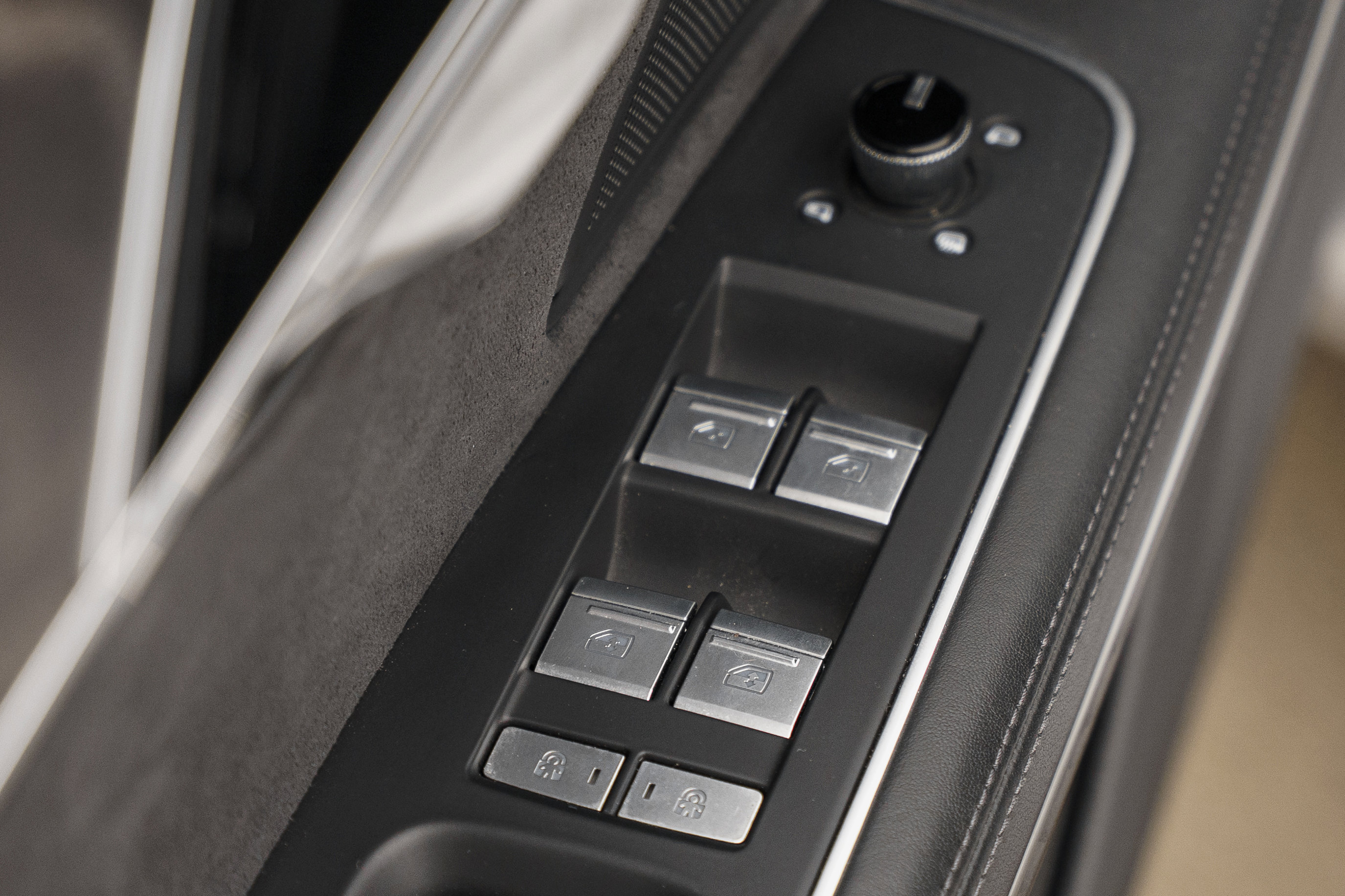 Used 2022 Audi A8 L 3.0T image 24