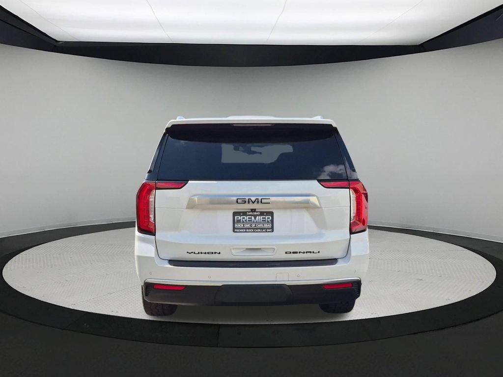 Used 2022 GMC Yukon XL Denali AWD/4WD image 4