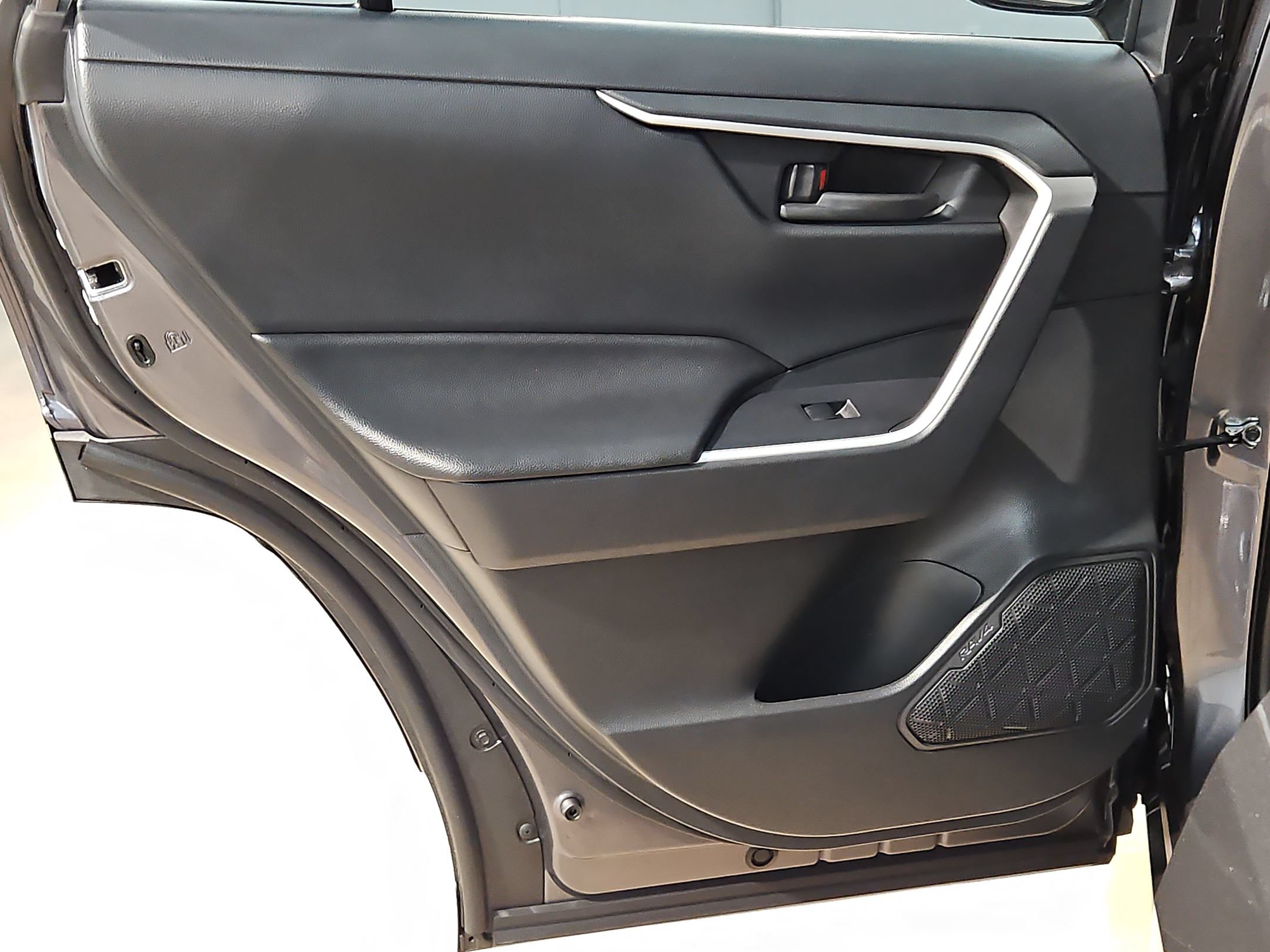 Certified 2025 Toyota RAV4 LE AWD/4WD image 32