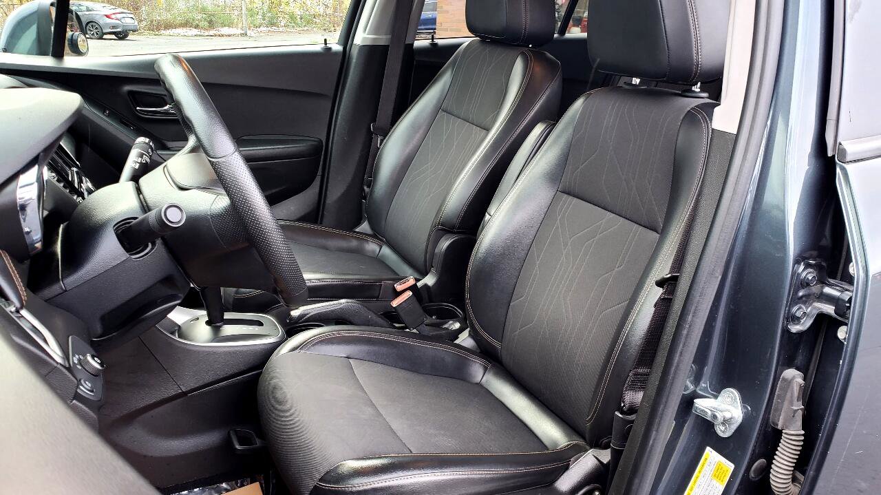 Used 2021 Chevrolet Trax LT image 16