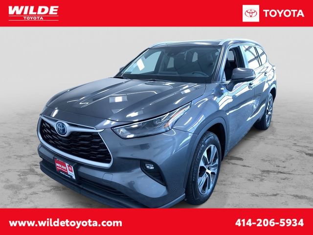 Used 2023 Toyota Highlander XLE image 1