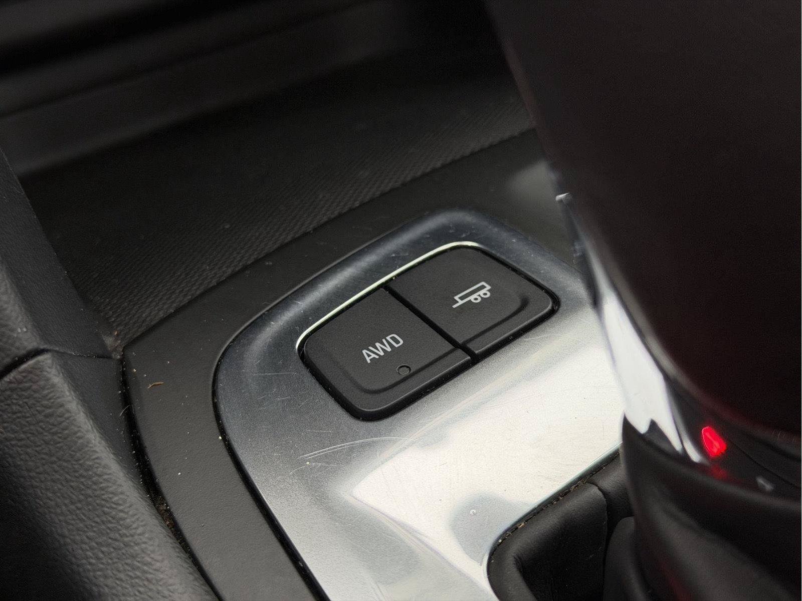 Used 2019 Chevrolet Equinox LT w/ Sun & Navigation Package AWD/4WD image 35
